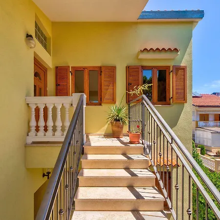 Lejlighed Malerisches Nur 200 Meter Zum Mit Meerblick, Privatparkplatz, Grillbereich Selce