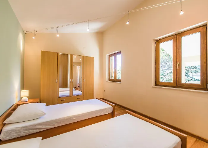 Malerisches Nur 200 Meter Zum Mit Meerblick, Privatparkplatz, Grillbereich * Selce